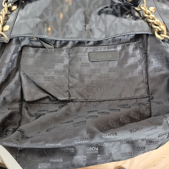 Michael Kors Delancy Studded Mirrored Metallic Chain-Link Strap Tote PLUS Wallet - Picture 8 of 16